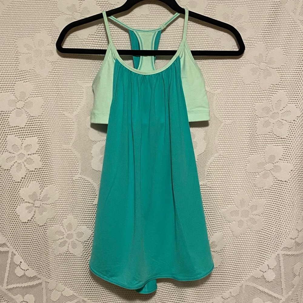 Lululemon Tuck Me In Tank - Picture 2 of 6
